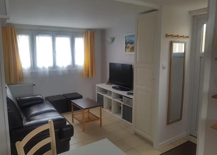 Logement Independant, Proche Gare